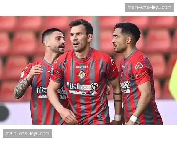 权威数据模型预测：本轮萨索洛对阵维罗纳或再现开放式对攻场面。