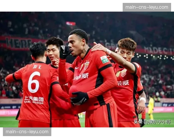 中超俱乐部联合推出“马年”特别版纪念球衣,将于下月发售 中超俱乐部联合推出“马年”特别版纪念球衣,将于下月发售