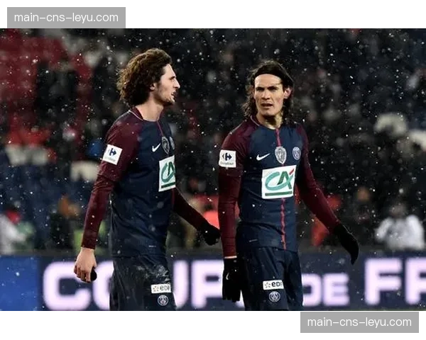 王子公园球场收购谈判重启，巴黎市议会授权探讨协议